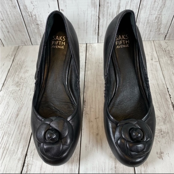 Saks Fifth Avenue Shoes - Saks Fifth Avenue Flats Shoes